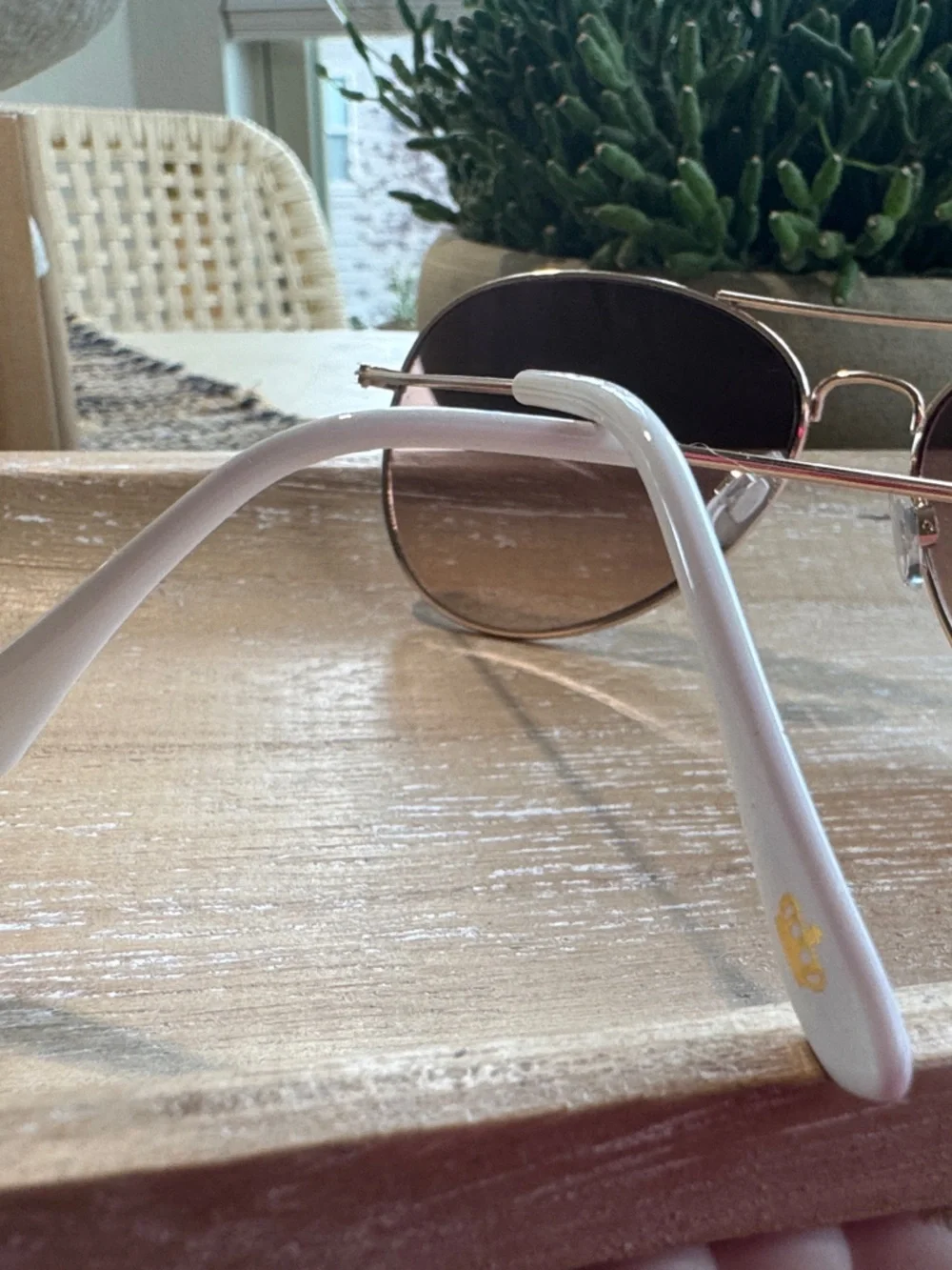 NWOT - Juicy Couture - Tony White and Gold Framed Aviators